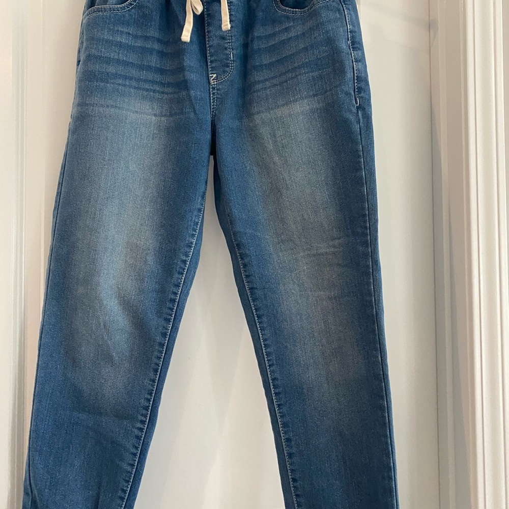 Wallflower jeans